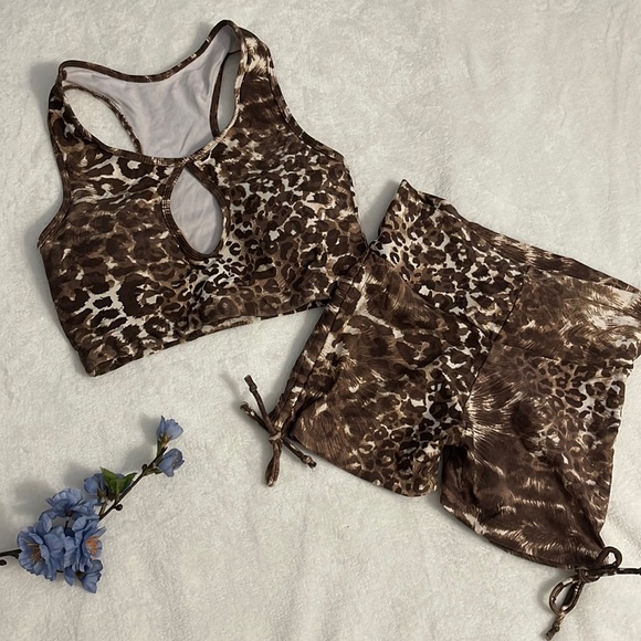 CANOAN | Women’s Leopard Print Athletic Set Ruched Bottoms Cut Out Top Size S - Picture 1 of 4